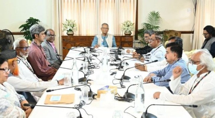 এক বছর না যেতেই পরাজিত শক্তির ষড়যন্ত্রের লক্ষণ: প্রধান উপদেষ্টা